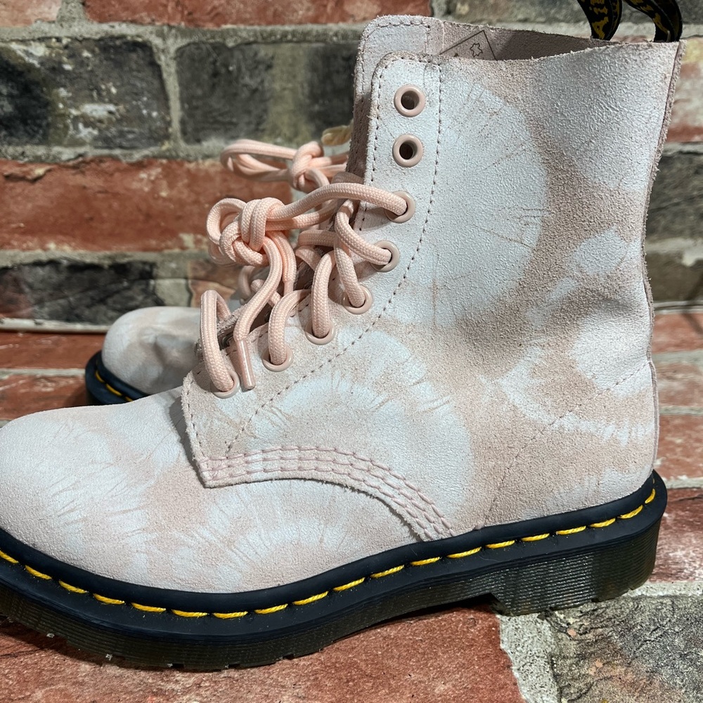 Dr.Martens Tie Dye Combat Boots EUC